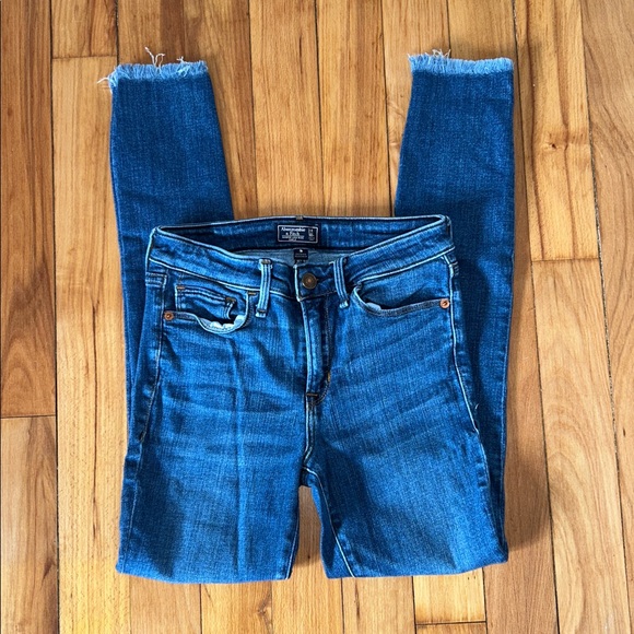 Abercrombie & Fitch Denim - Abercrombie Harper Low Rise Ankle Jeans
